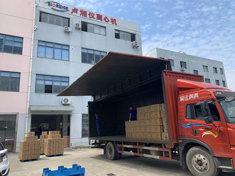 600臺TD4低速離心機(jī)出口美國